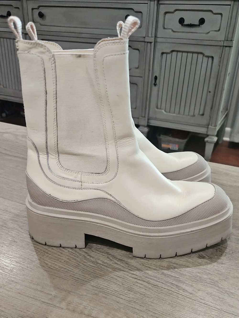 Sam Edelman Lulia Chelsea Boot Cream Platform - Women's Chunky Sole size 7.5